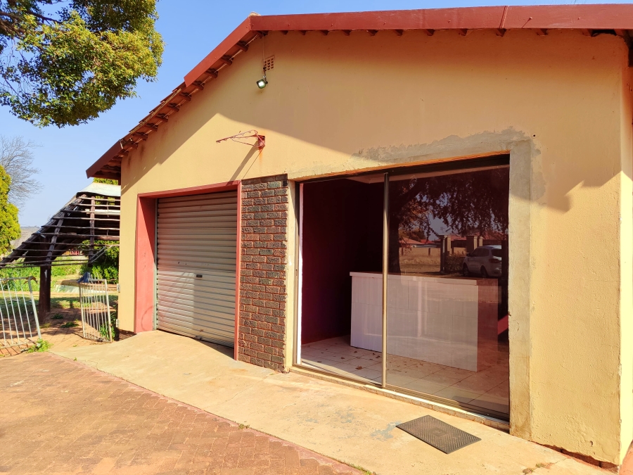 7 Bedroom Property for Sale in Randlespark North West